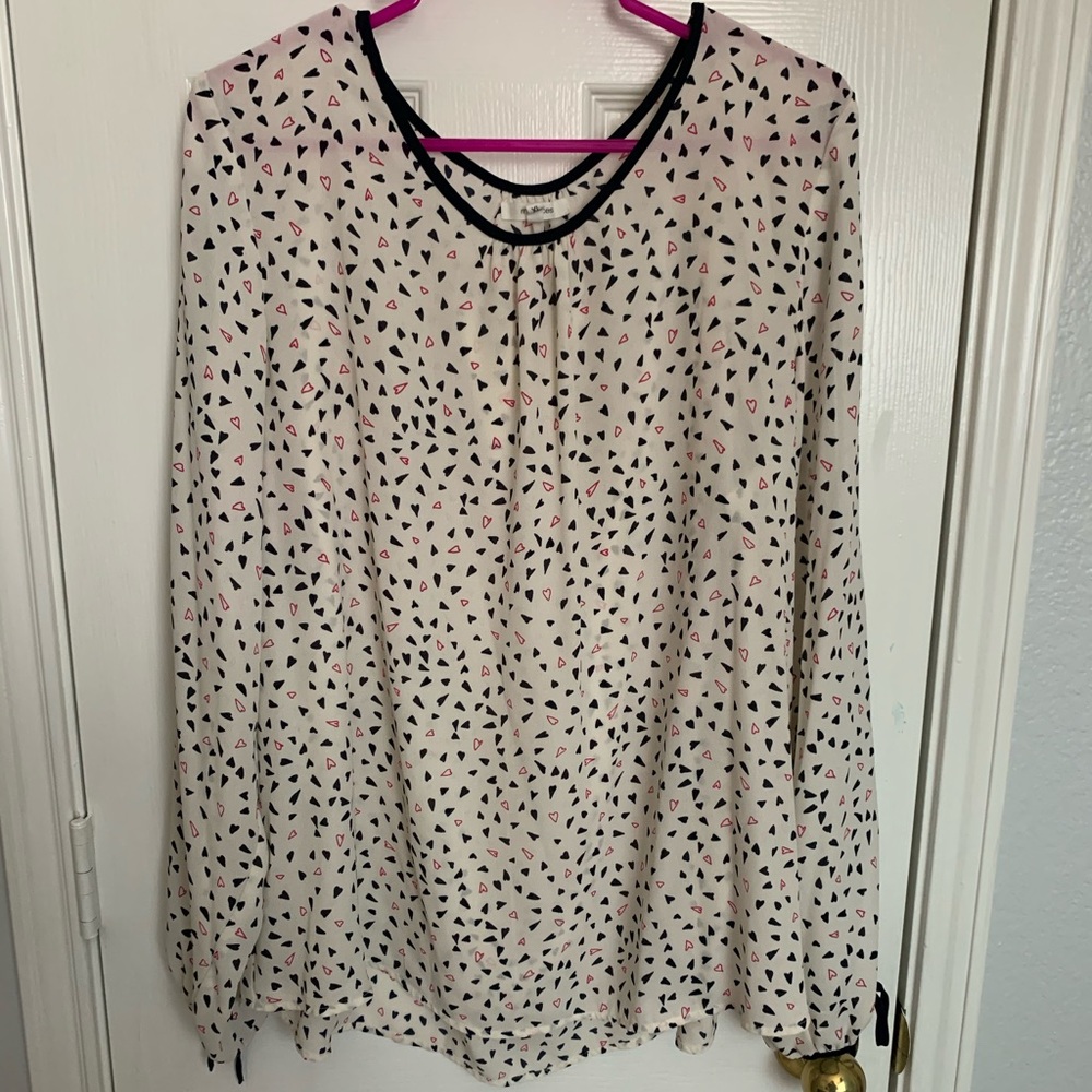 Heart open sleeve top